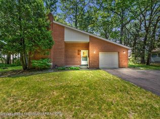 7500 E Victoria Dr, Laingsburg, MI 48848