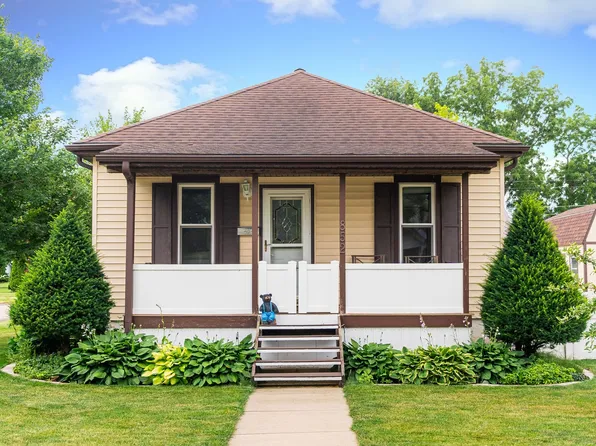 852 25th St, La Salle, IL 61301