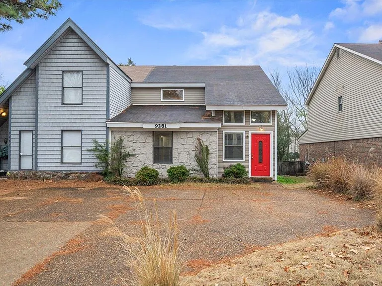 9281 Fletcher Trace Pkwy — Photo 2