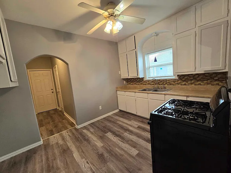3125 Illinois St — Photo 19