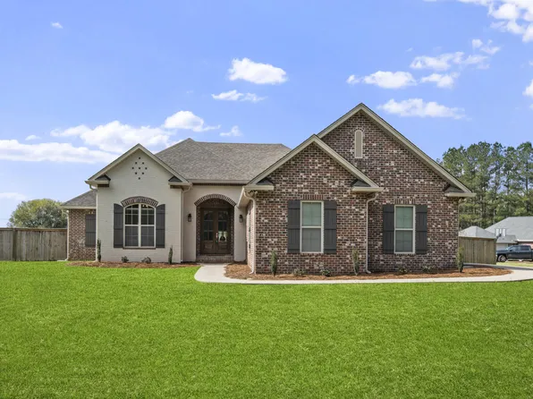 215 Nobles Rd, Sumrall, MS 39482