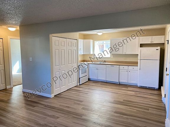 3rd image of 1812 Pecan St #3