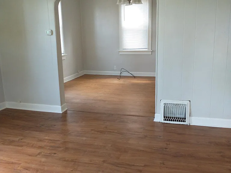 118 2nd Ave — Photo 5