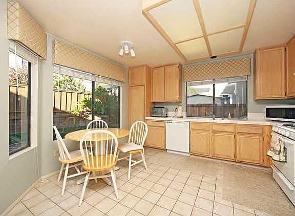 5th image of 10844 Chinon Cir