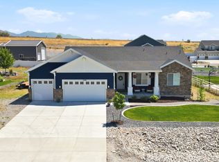 1266 E Blue Moon Dr N #9, Lake Point, UT 84074
