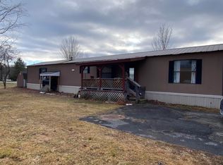 35 Redwood Dr, Hyde Park, VT 05655