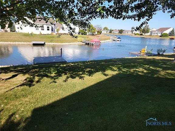 3rd image of 4878 Waterbury Ln