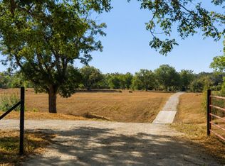 440 Chimney Valley Rd, Blanco, TX 78606