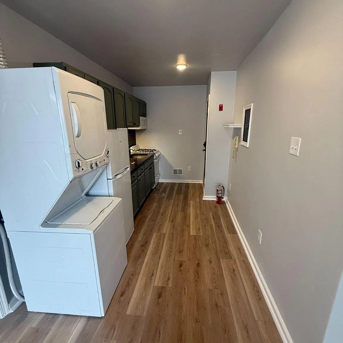 Studio, 1.0 bath, 2970 sqft, $1,350 — Photo 4