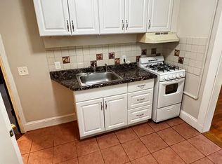 5 Maple Ave #16, Haverhill, MA 01830