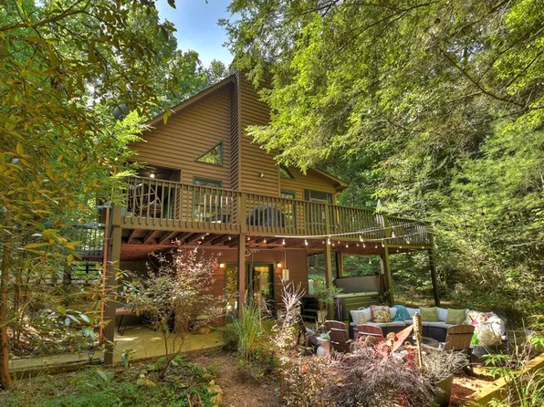 60 Icy Ln, Blue Ridge, GA 30513