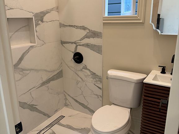 5th image of 2617 Laguna St APT 3