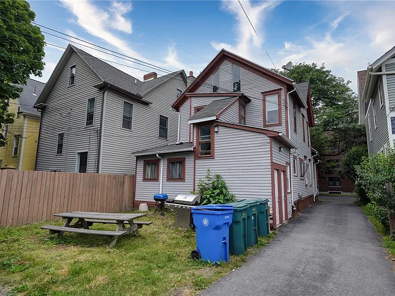 161-163 Hamilton St #1 — Photo 18
