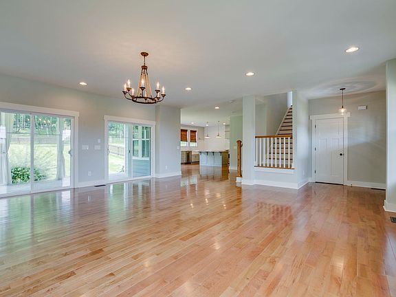 4th image of 3812 Berryhill Dr