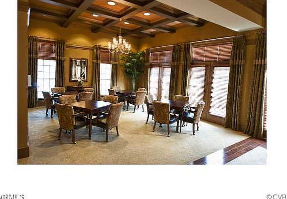 5th image of 1008 Hyde Ln #X-1