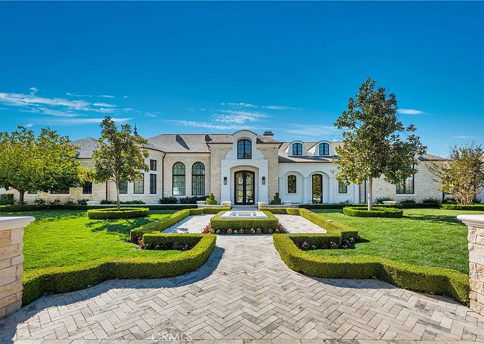 24100 Hidden Ridge Rd