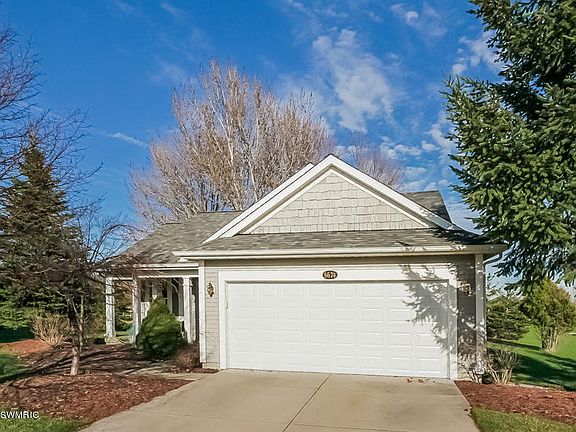 3rd image of 5674 E De Blaay Ct SE