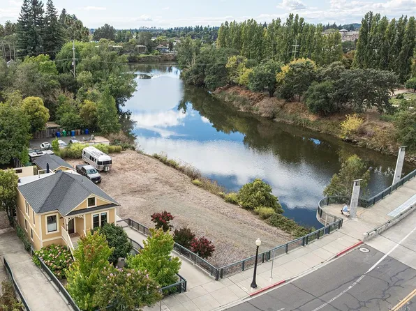 419 1st Street, Napa, CA 94559