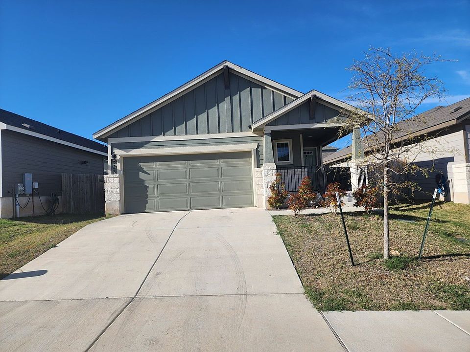 1st image of 623 Sun Grove Trl