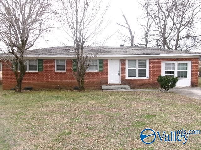 1st image of 4810 Lumary Dr NW