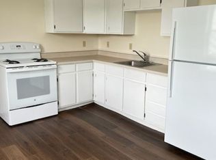 56 Lantern Ln APT 4, White River Junction, VT 05001