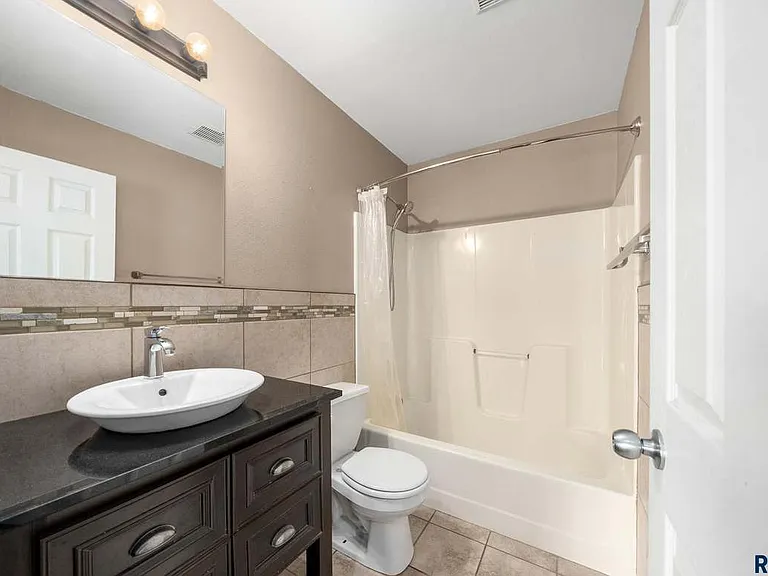 4508 W Antelope Dr — Photo 17