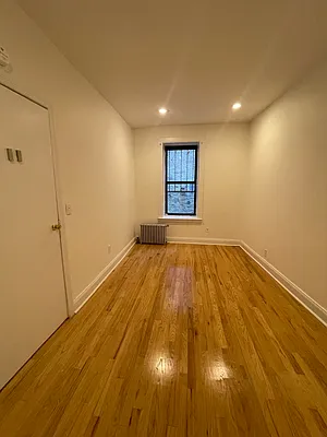 Rented by PMG Real Estate  | media 15