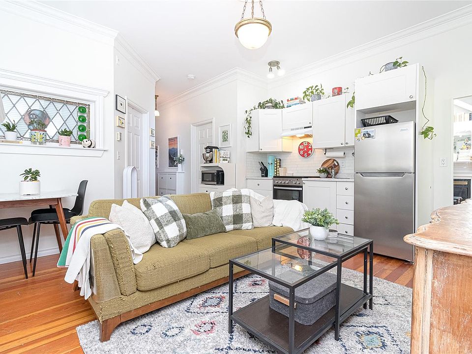 1st image of 1120 Richardson St #102