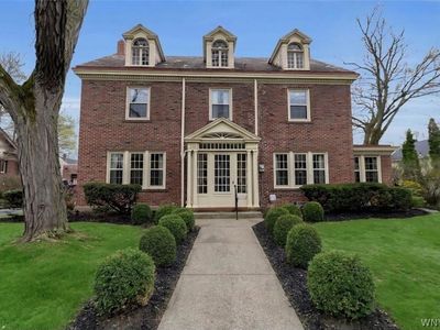 915 James Ave, Niagara Falls, NY, 14305