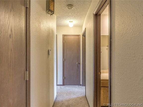 5th image of 117 N Cummings Ave