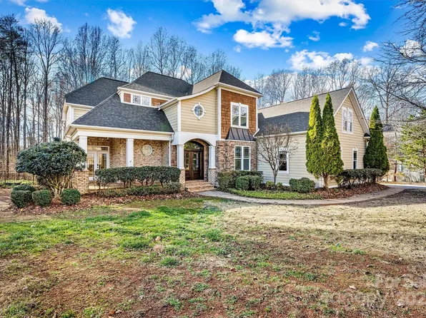 7722 Juniper Ln, Denver, NC 28037