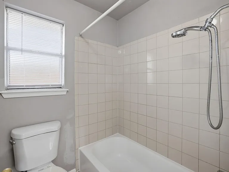 5111 Crystal Bay Dr — Photo 10