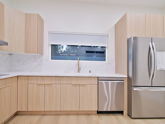 5th image of 27445 1/2 Cherry Creek Dr