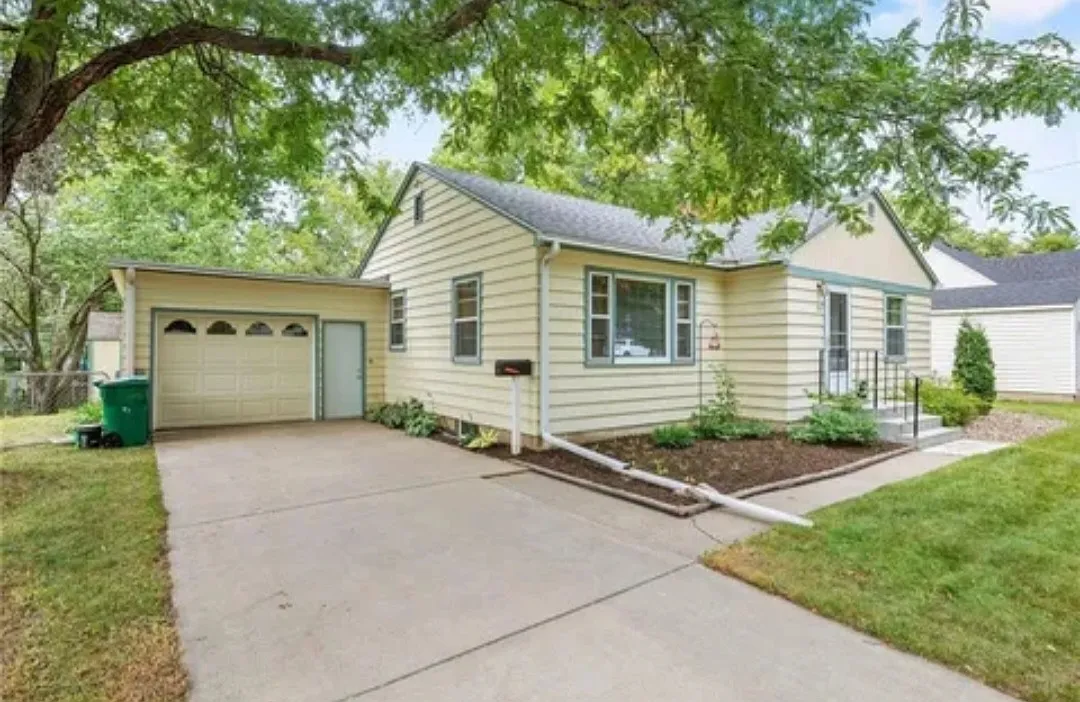 3 bed, 1470 sqft, $2,000 — Photo 3