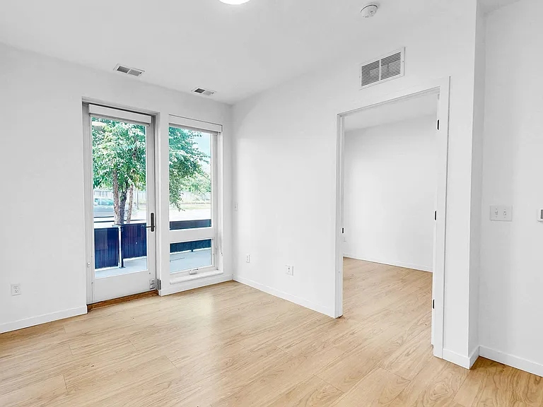 CityLine — Photo 35