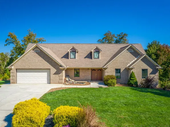 415 Riverbend Dr, Dandridge, TN 37725