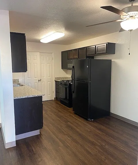 Orchard Village Apartments — Photo 22