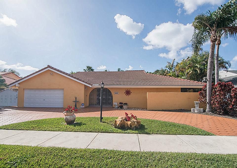 2nd image of 11470 SW 103rd St