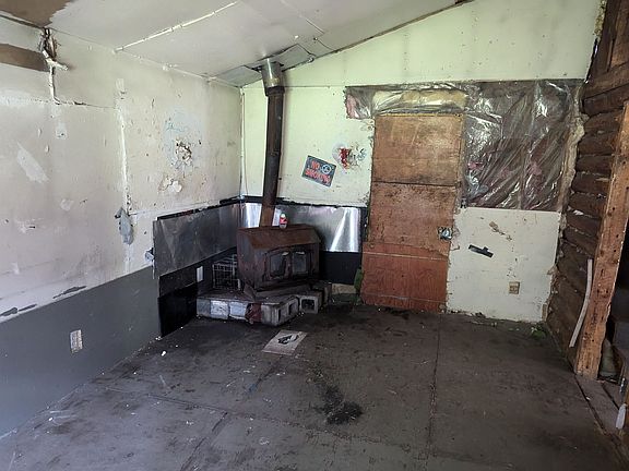 4th image of 3030 Mark Twain Dr