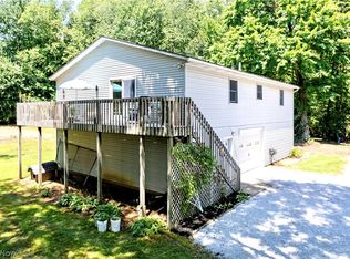 6060 Dalton Fox Lake Rd, North Lawrence, OH 44666