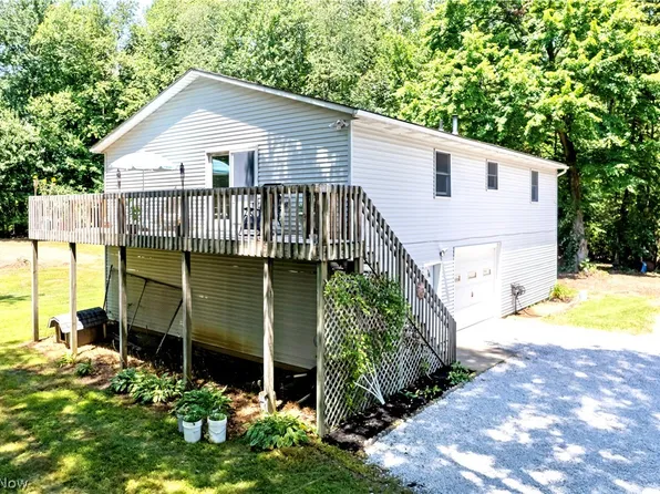 6060 Dalton Fox Lake Rd, North Lawrence, OH 44666