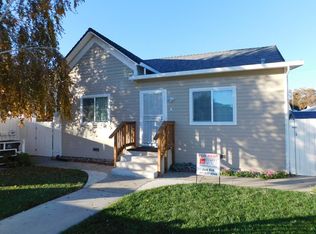 476 7th St APT A, Hollister, CA 95023