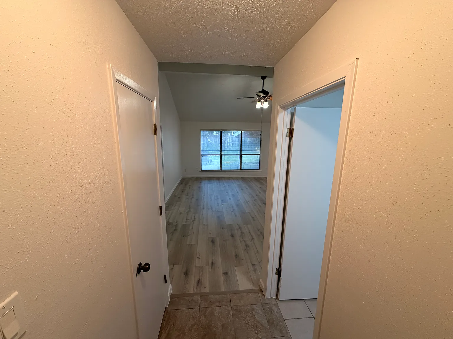3 bed, 1543 sqft, $2,100 — Photo 2
