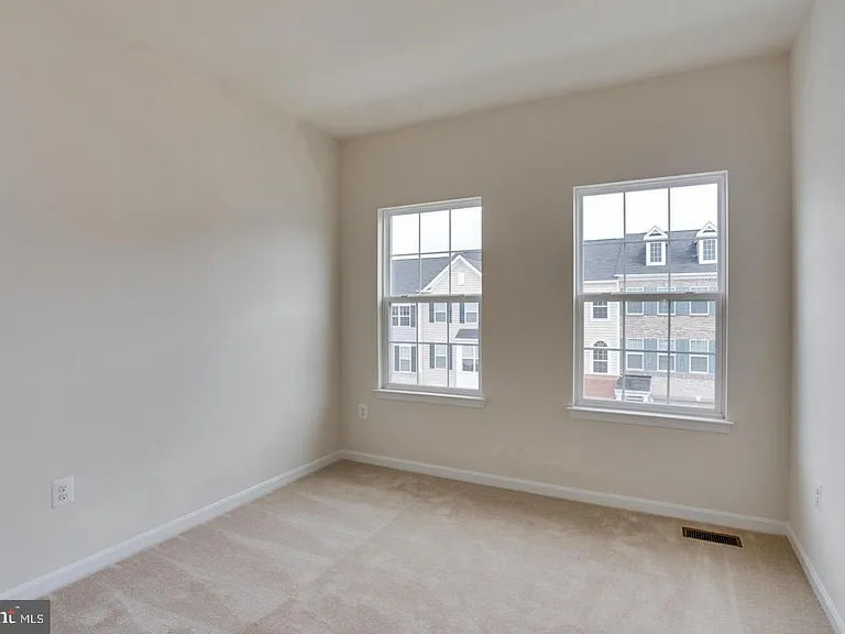 9029 Christina Pl — Photo 21