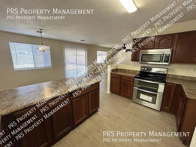 42406 W Sunland Dr — Photo 22
