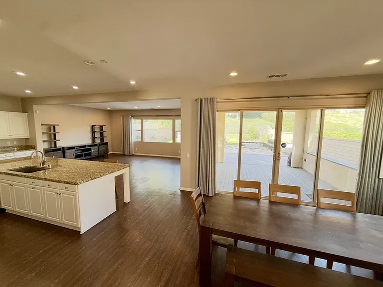 667 E Desert Willow Rd — Photo 19