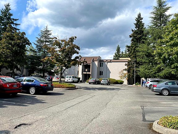 2nd image of 14650 NE 32nd St #23