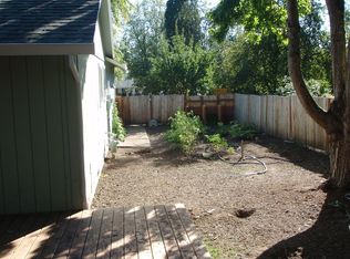 8575 SW Cedarcrest St, Portland, OR 97223