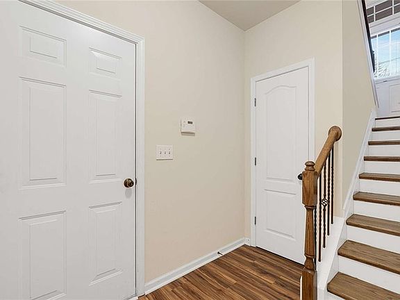 5th image of 3199 Buck Way