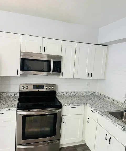 5 Cherry Manor Ct — Photo 5